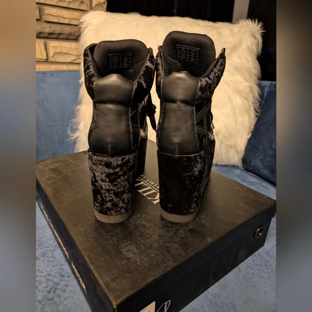 Brand new Killstar no Malice Crushed Velvet Platform Trainers Sneakers - Picture 5 of 12